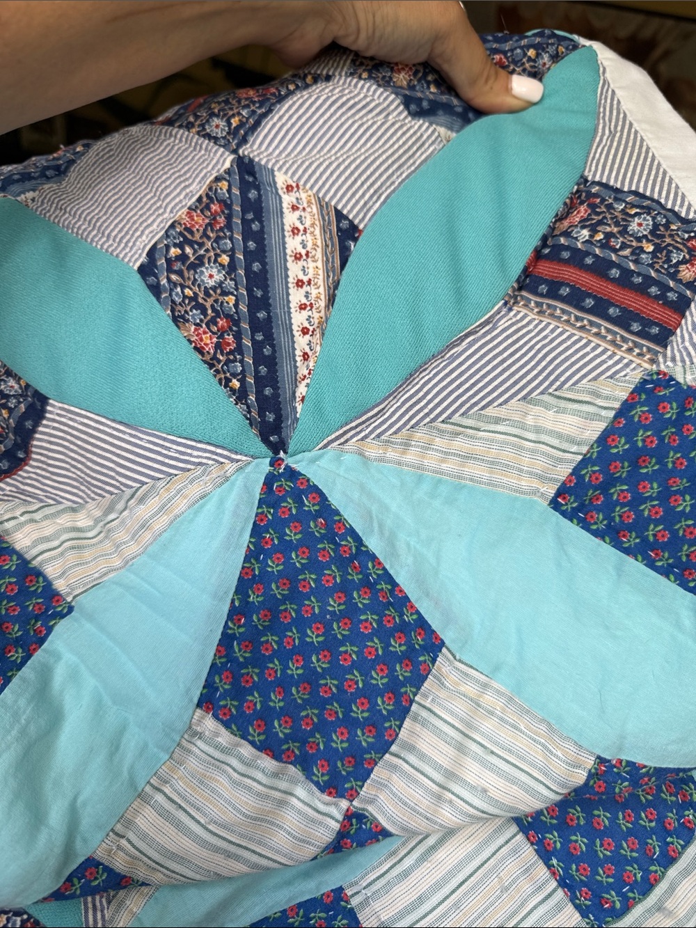 Vintage Handmade Patchwork Quilt Double Wedding Ring Style Aqua Blue 84x66 - Picture 7 of 13